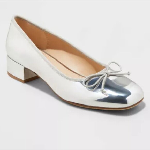 A new day Silver Joy Ballet Pumps 1.5 in Block Heel Size 10 NWT - Picture 1 of 8